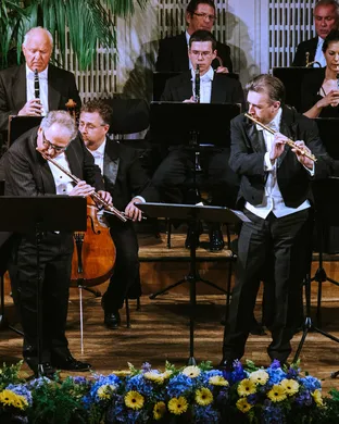 Candlelight: Mozart vs. Beethoven