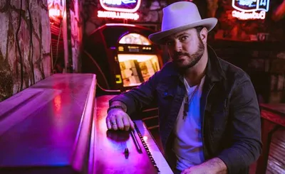 Wade Bowen 